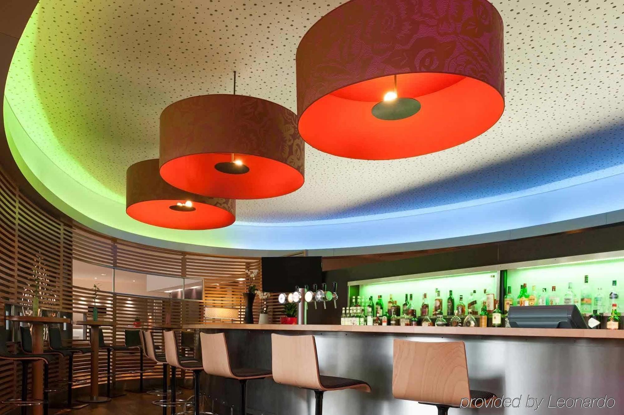 Novotel Leuven Centrum Экстерьер фото